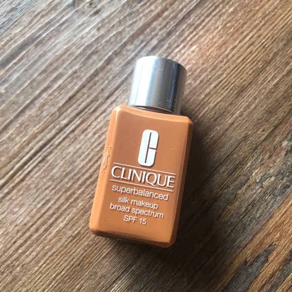 Clinique Other - Clinique Silk Makeup - Silk Sable